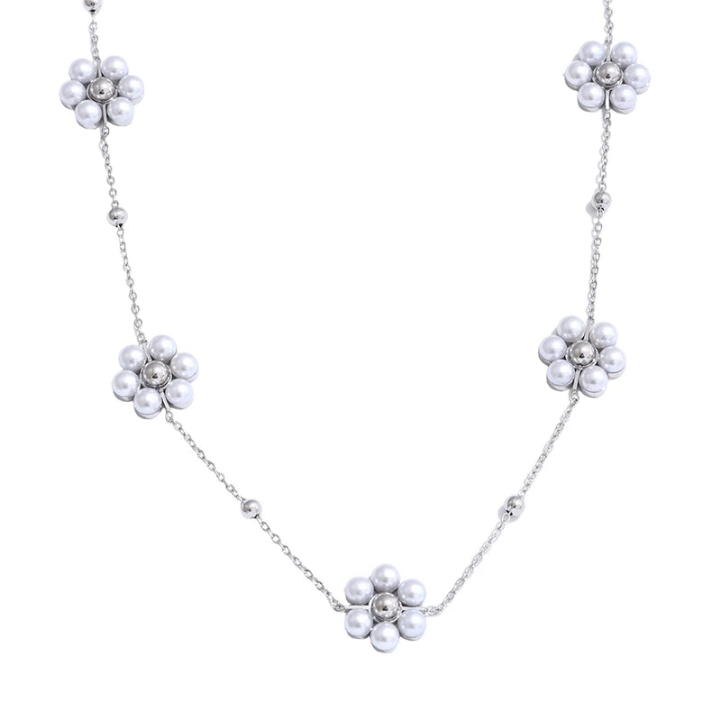 Daisy Pearl Necklaces