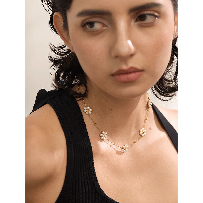 Daisy Pearl Necklaces